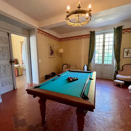 Domaine Du Castellas Couette-café Saint-Raphaël