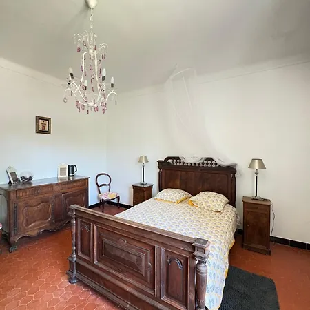 Domaine Du Castellas Bed and Breakfast Saint-Raphaël