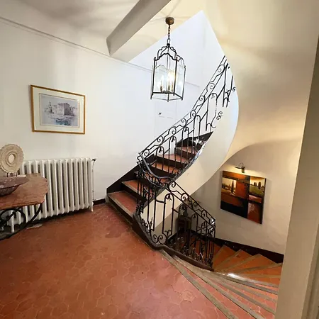 Domaine Du Castellas Bed and Breakfast 3*