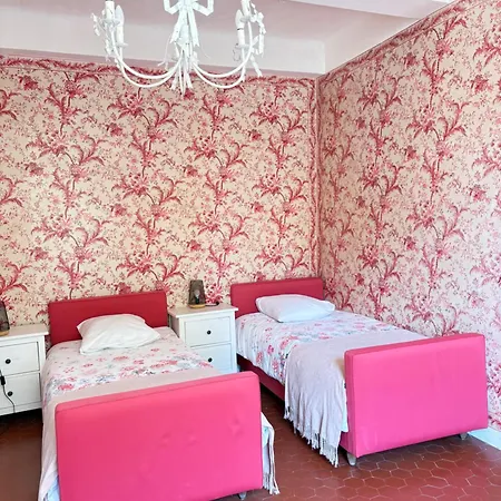 Domaine Du Castellas Bed and Breakfast Saint-Raphaël